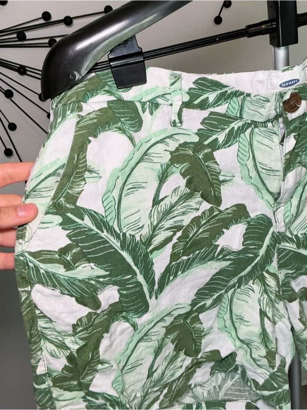 Tropical Palm Leaf Linen Blend Shorts - Picture 2 of 7